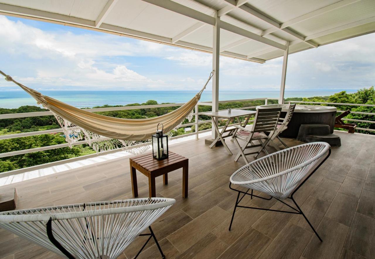 Funky Monkey Lodge Playa Santa Teresa  Ngoại thất bức ảnh