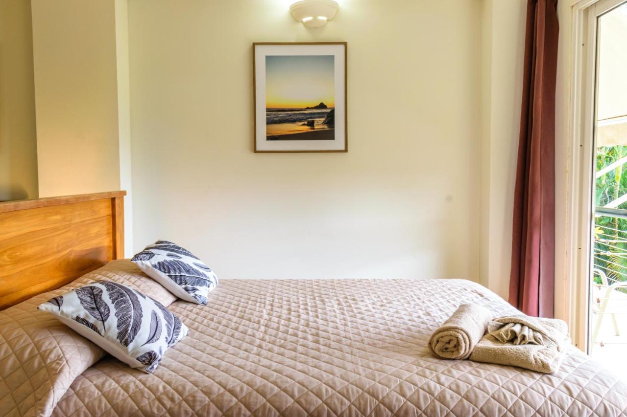 Funky Monkey Lodge Playa Santa Teresa  Ngoại thất bức ảnh