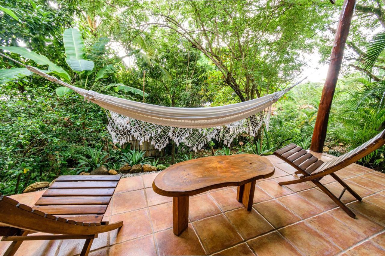 Funky Monkey Lodge Playa Santa Teresa  Ngoại thất bức ảnh