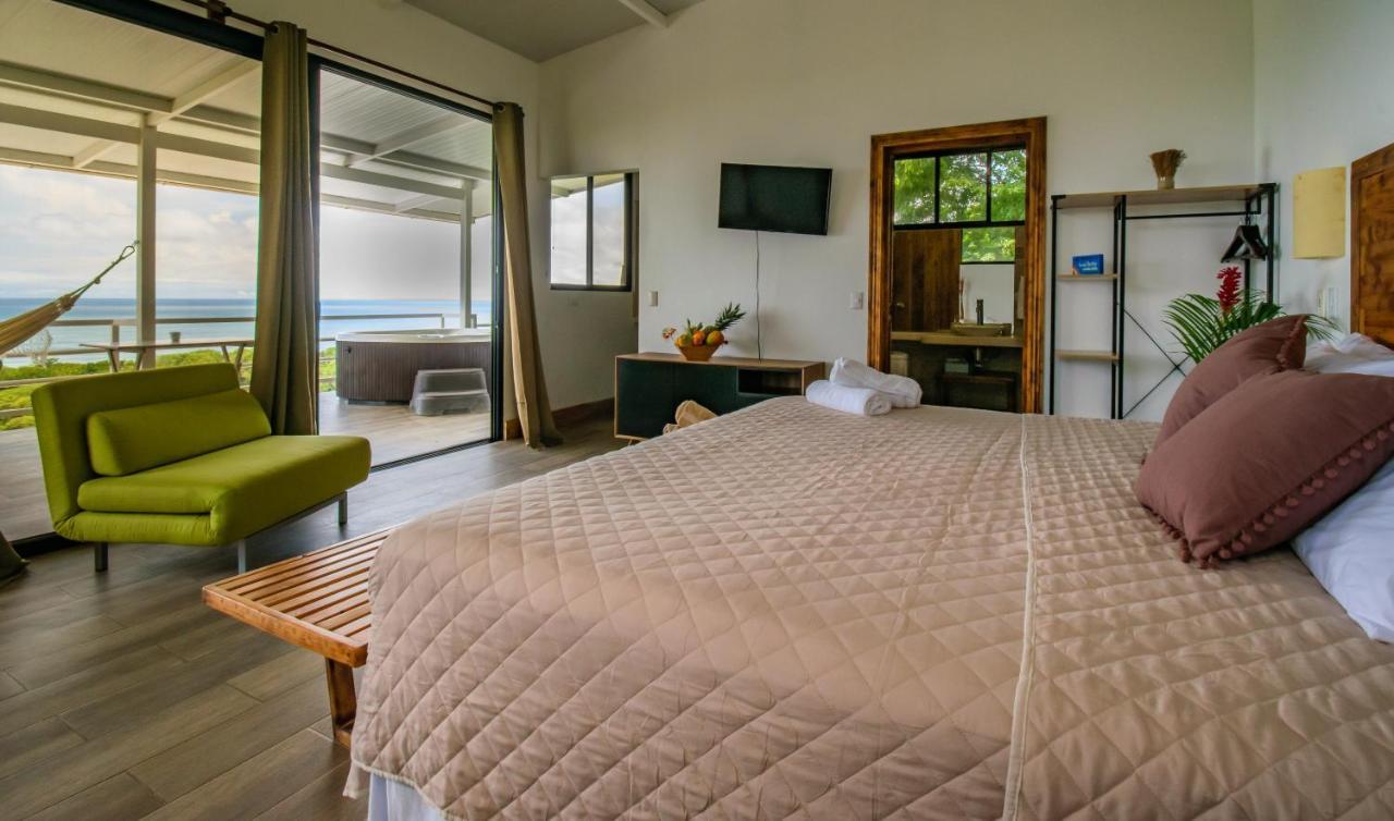 Funky Monkey Lodge Playa Santa Teresa  Ngoại thất bức ảnh