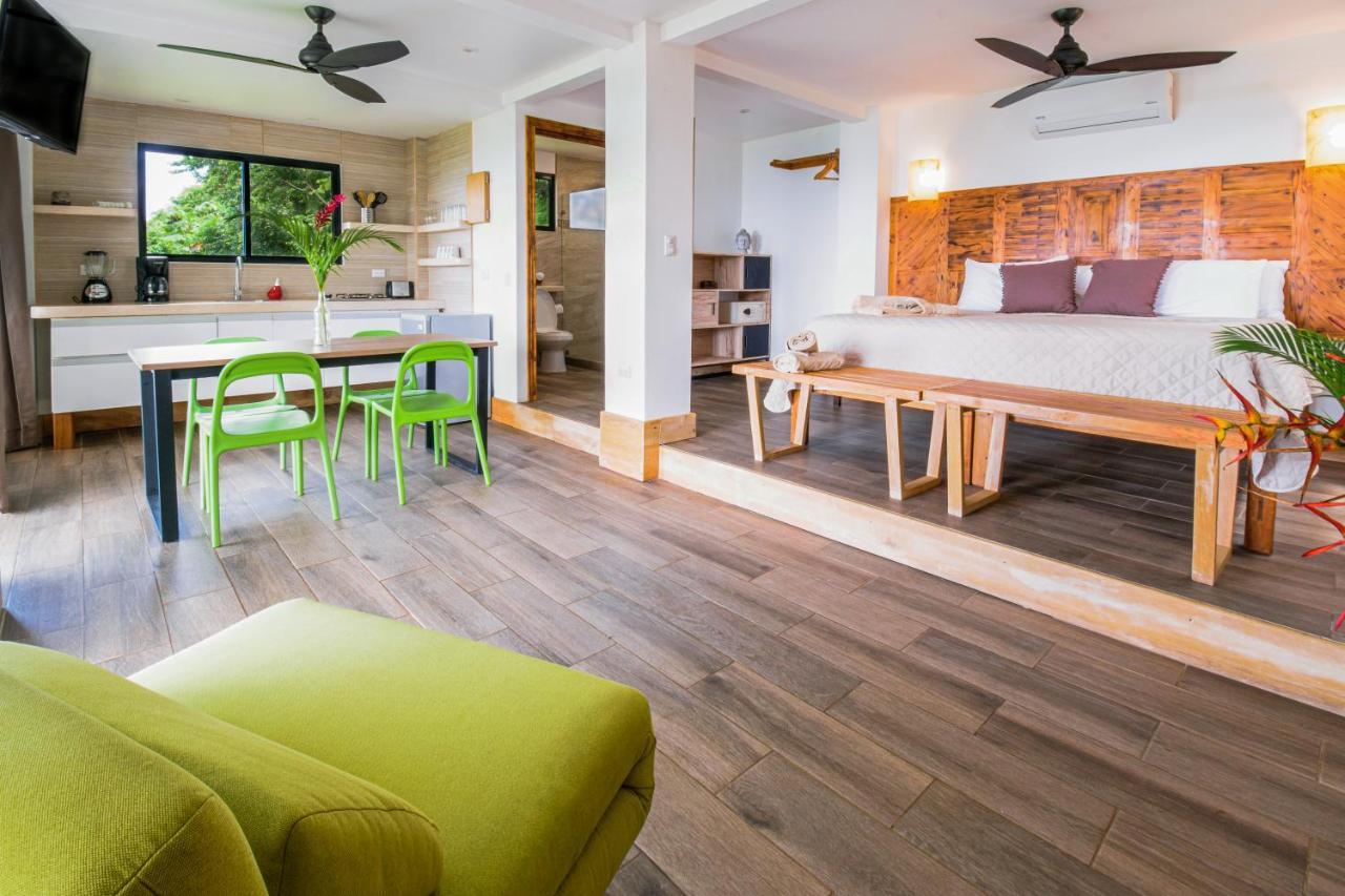 Funky Monkey Lodge Playa Santa Teresa  Ngoại thất bức ảnh