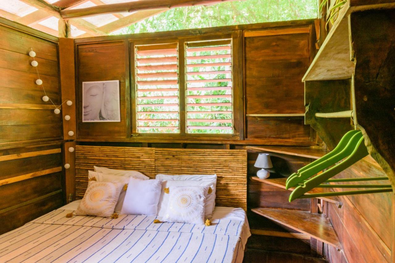 Funky Monkey Lodge Playa Santa Teresa  Ngoại thất bức ảnh