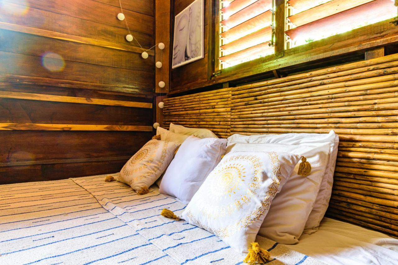 Funky Monkey Lodge Playa Santa Teresa  Ngoại thất bức ảnh