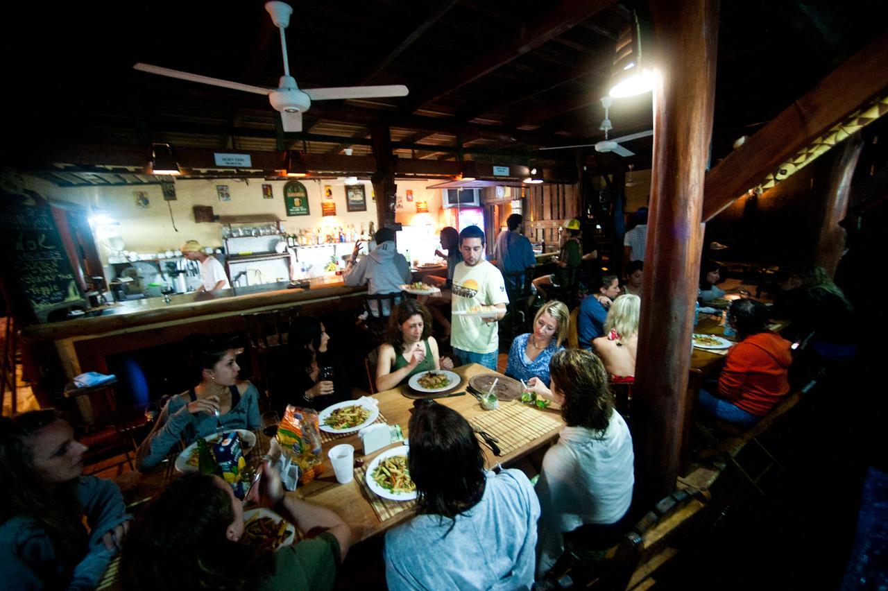 Funky Monkey Lodge Playa Santa Teresa  Ngoại thất bức ảnh