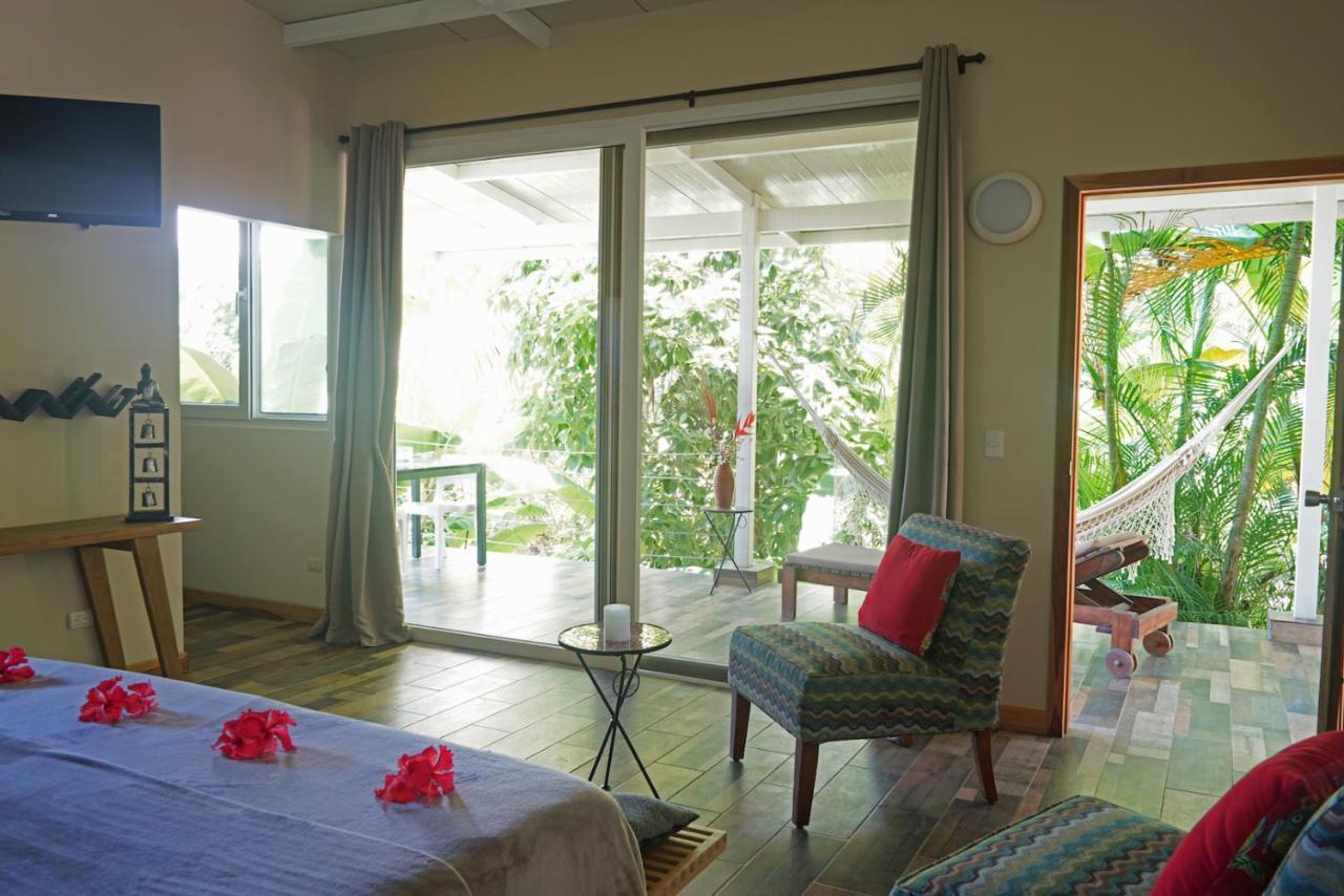 Funky Monkey Lodge Playa Santa Teresa  Ngoại thất bức ảnh