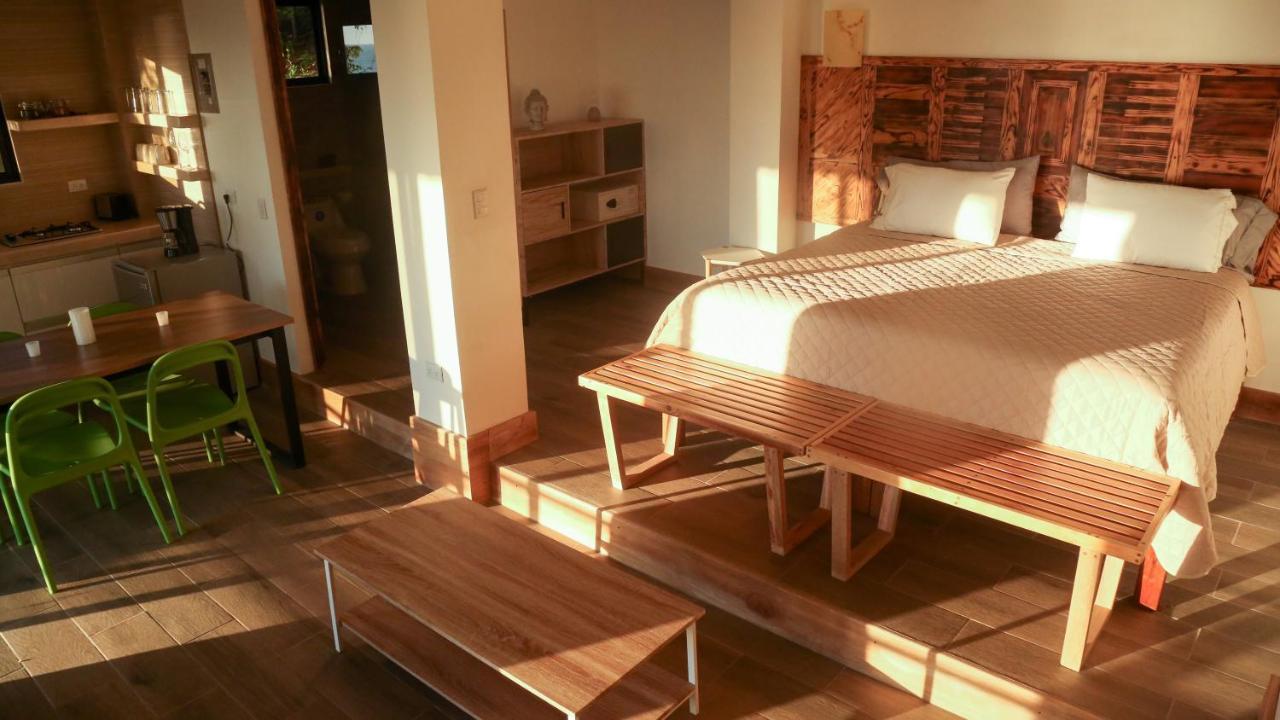 Funky Monkey Lodge Playa Santa Teresa  Ngoại thất bức ảnh