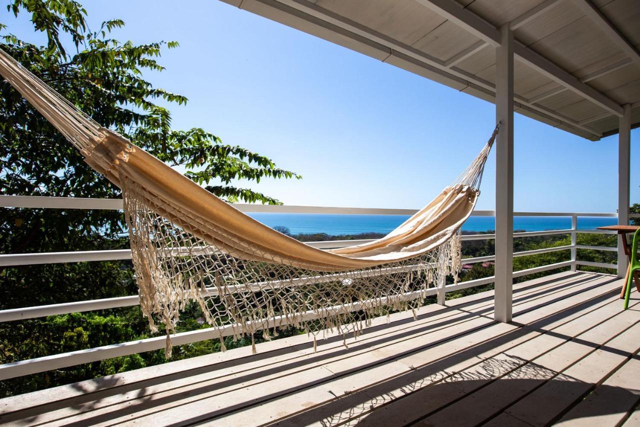 Funky Monkey Lodge Playa Santa Teresa  Ngoại thất bức ảnh
